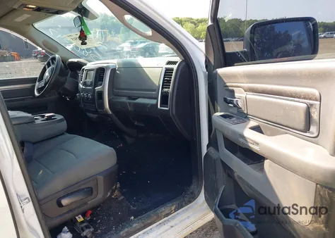 2019 Ram 1500 Classic Slt 4X4 6'4 Box z USA, uszkodzony, nr VIN 1C6RR7TT2KS588347